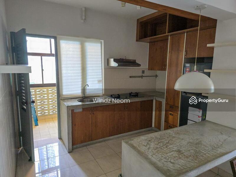 For Sale - Anggun Puri