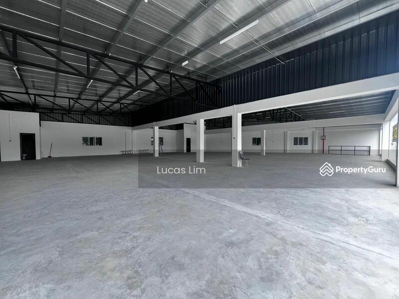 For Rent - Commercial bungalow at Bandar Baru Sungai Buloh