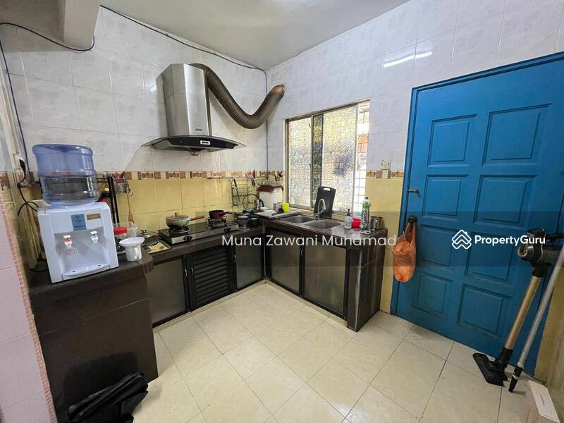 Wet Kitchen