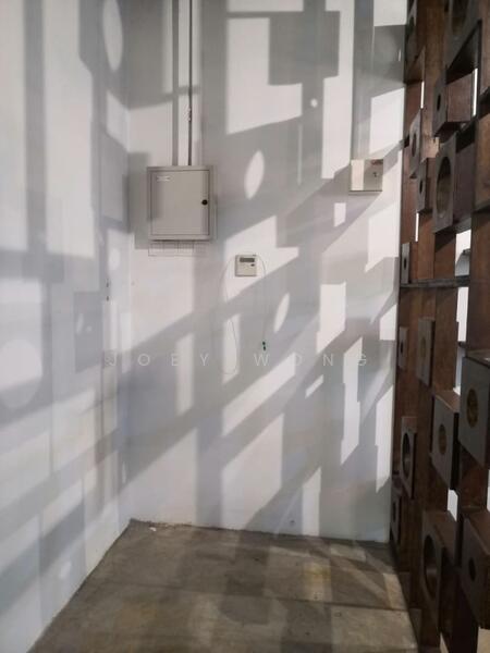 For Rent - Southgate Commercial Centre