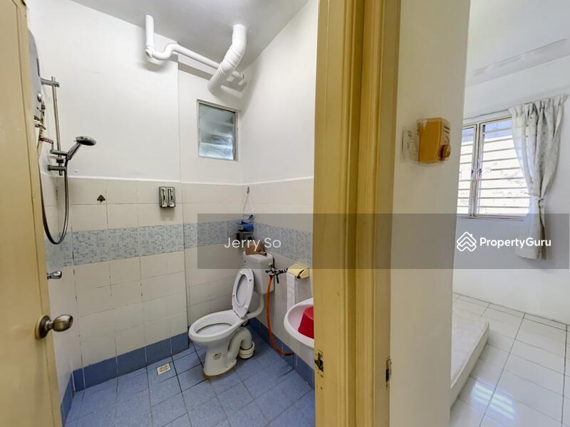 For Rent - Desa Alor Vista