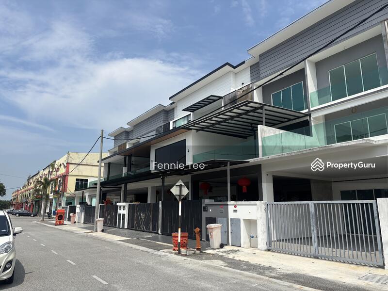 Terraced House for Sale in Sabak Bernam (Selangor) - Fennie Tee - PropertyGuru.com.my