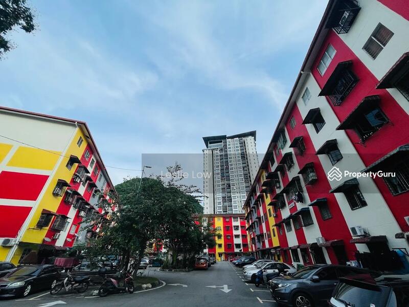 For Sale - Putri Laksamana