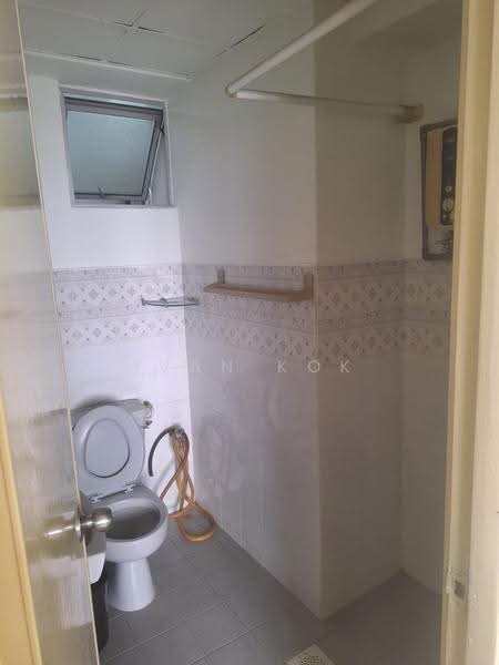 Condominium for Rent at Kelana Puteri - Ivan Kok - Bathroom - PropertyGuru.com.my