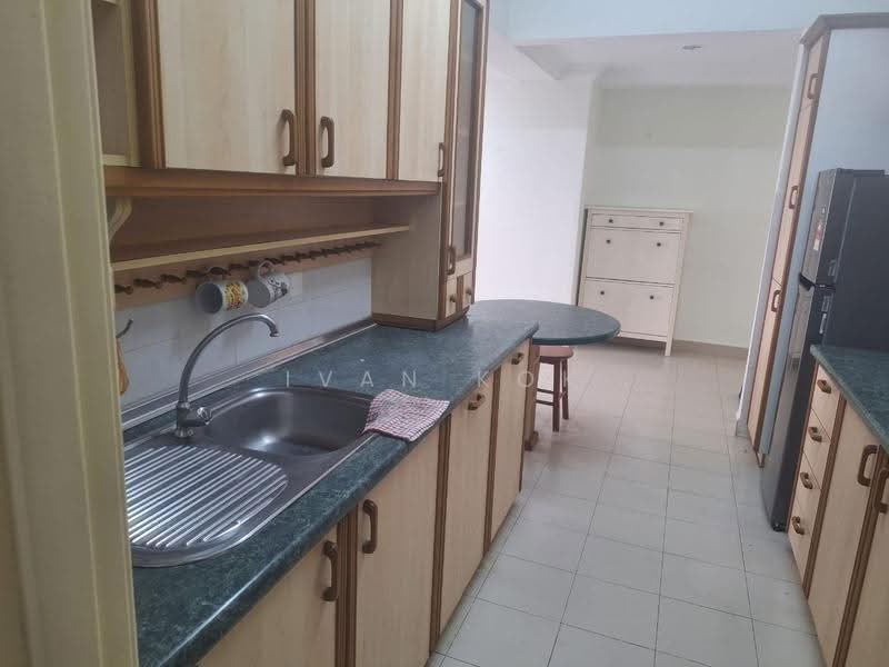 Condominium for Rent at Kelana Puteri - Ivan Kok - Kitchen - PropertyGuru.com.my