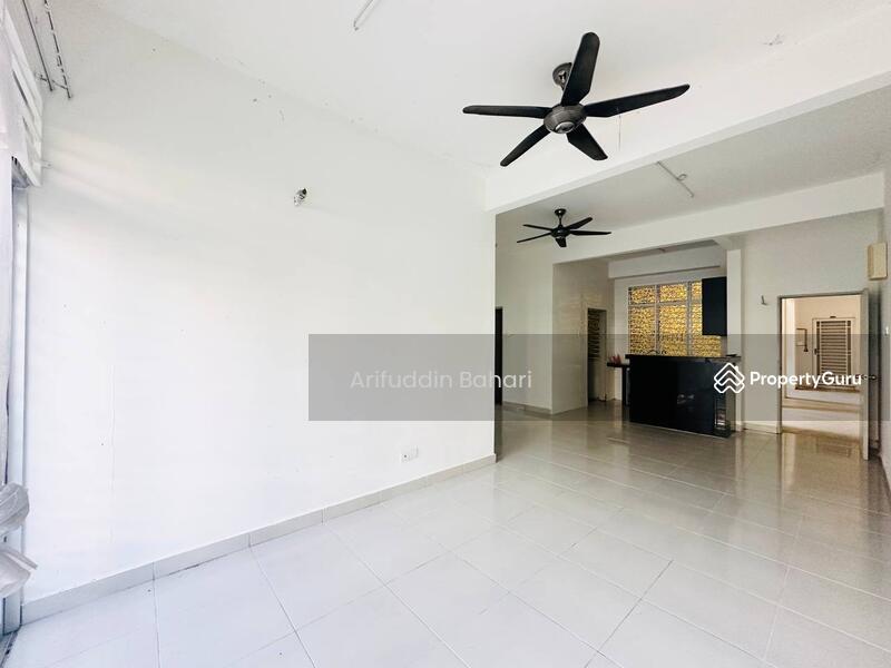 For Sale - Taman Dahlia (Bandar Baru Salak Tinggi)