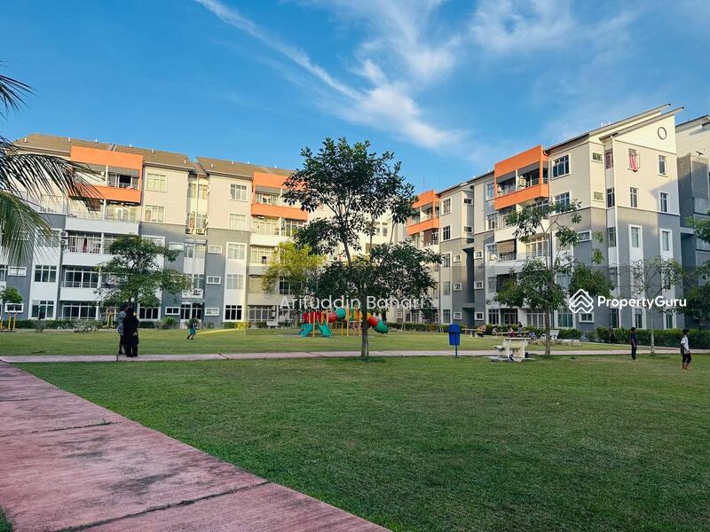 For Sale - Taman Dahlia (Bandar Baru Salak Tinggi)