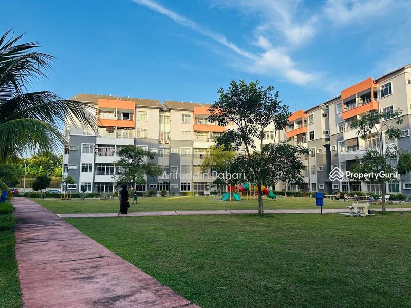 For Sale - Taman Dahlia (Bandar Baru Salak Tinggi)