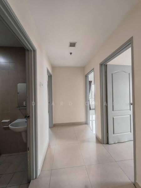 For Rent - Windsor Tower