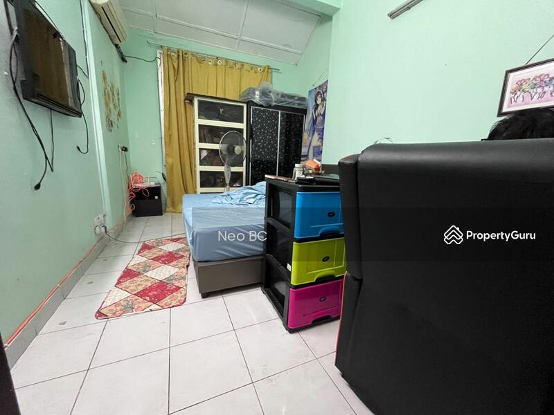 Untuk Dijual - Taman Megah Ria