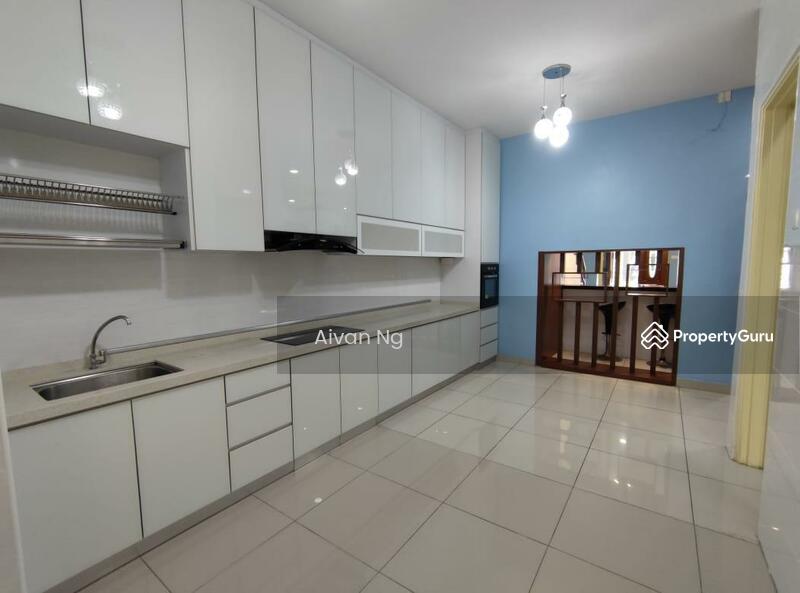 Untuk Dijual - LaVille