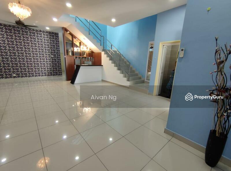 Untuk Dijual - LaVille
