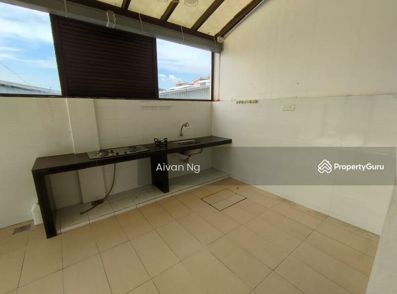 Untuk Dijual - LaVille