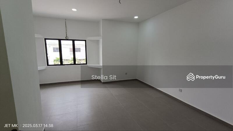 2-storey Terraced House for Sale in Taman Bayu Perdana (Klang) - Stella Sit