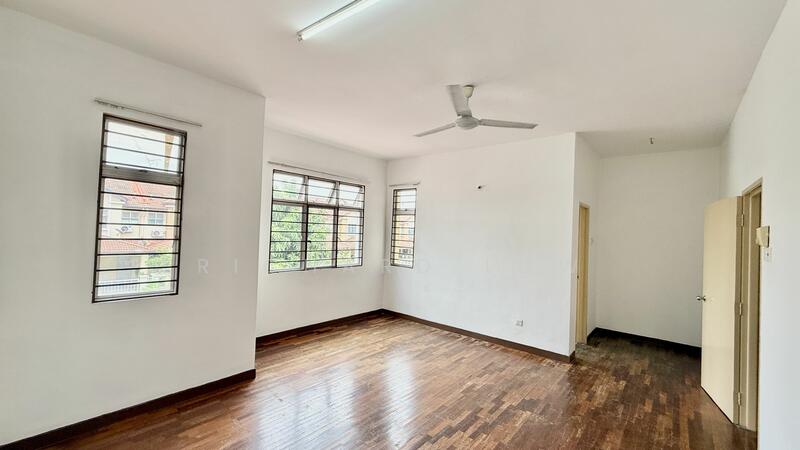 Rumah Teres 2 Tingkat untuk Dijual di Kemuning Utama (Shah Alam) - Richard Low - PropertyGuru.com.my