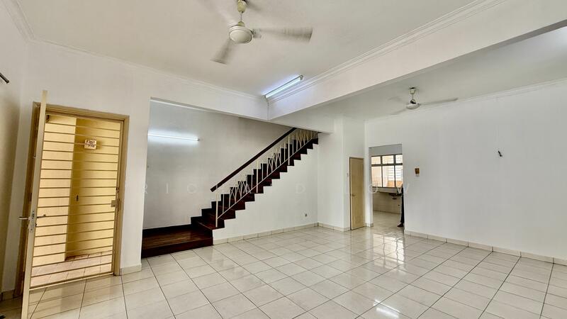 Rumah Teres 2 Tingkat untuk Dijual di Kemuning Utama (Shah Alam) - Richard Low - PropertyGuru.com.my