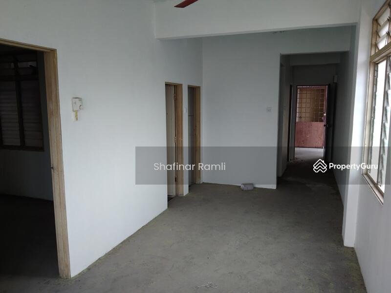 Untuk Dijual - Pelangi Apartment, Dengkil