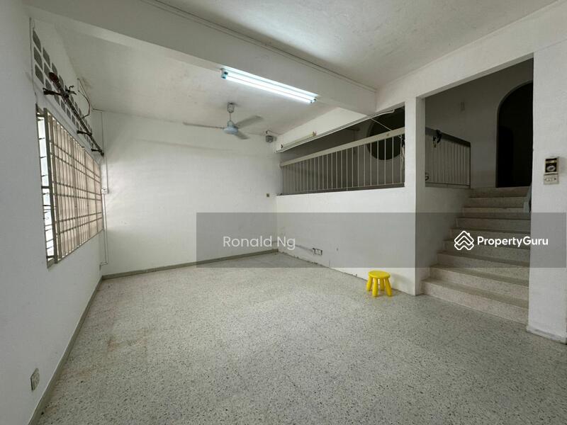 Untuk Dijual - 2 Storey Terrace Island Park Greenlane