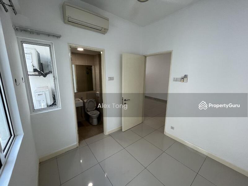 Untuk Dijual - Tiara Mutiara / The Crown