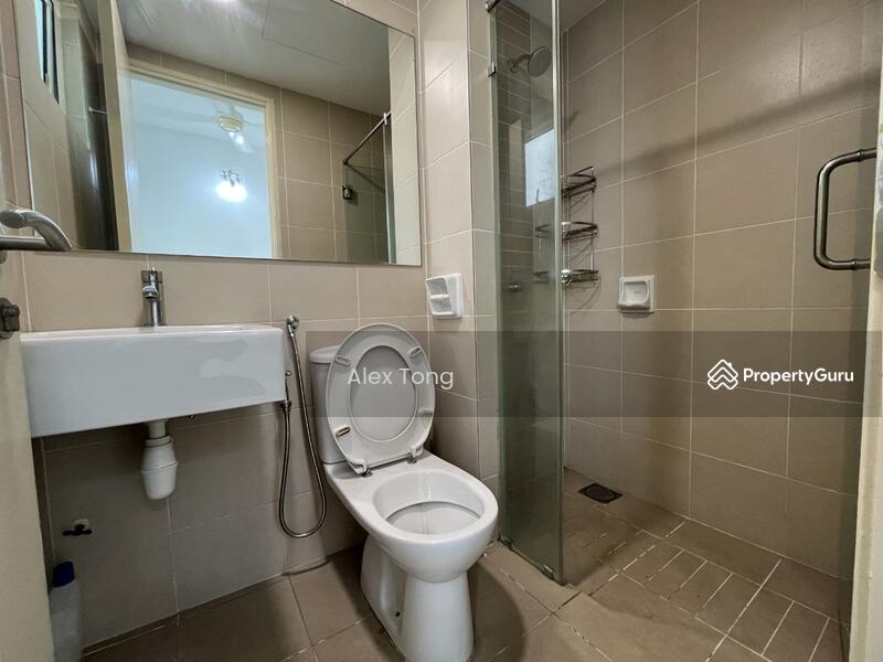 Untuk Dijual - Tiara Mutiara / The Crown