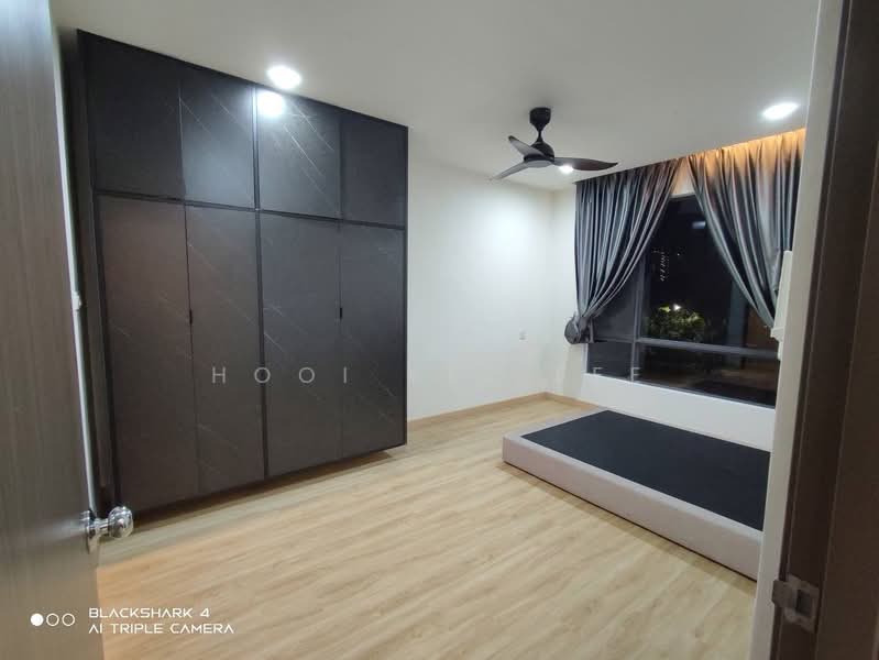 Service Residence for Sale at Country Garden Central Park - Hooi Yee Lee - Bedroom - PropertyGuru.com.my