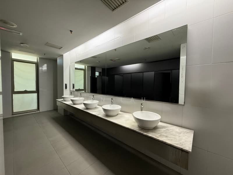 Pejabat untuk Disewa di Cyber 12 (Cyberjaya) - Jen Lau - Bathroom - PropertyGuru.com.my