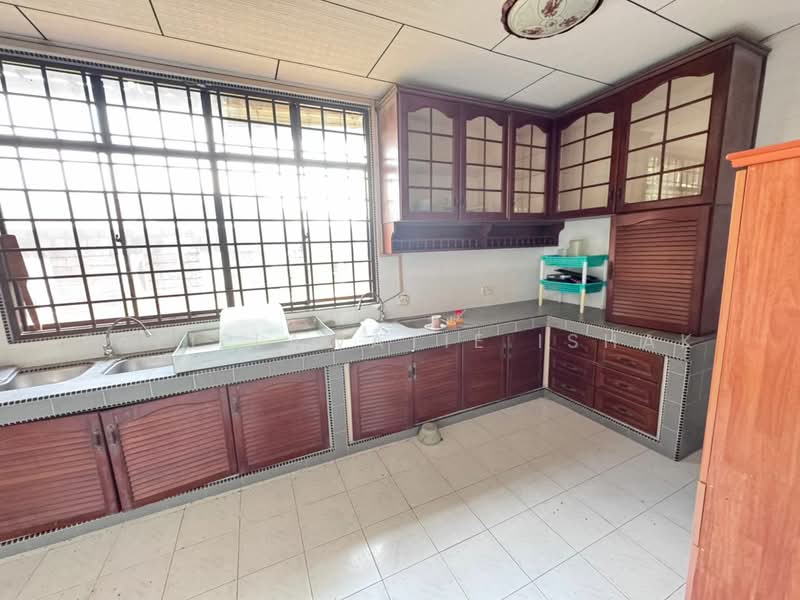 Bungalow for Sale in Kampung Pantai (Kemasik) - Fazielawatie Ishak - PropertyGuru.com.my