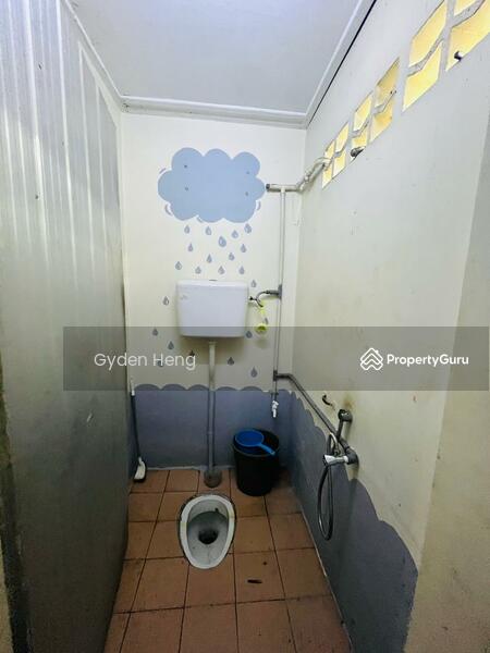 For Sale - Pekan Nanas