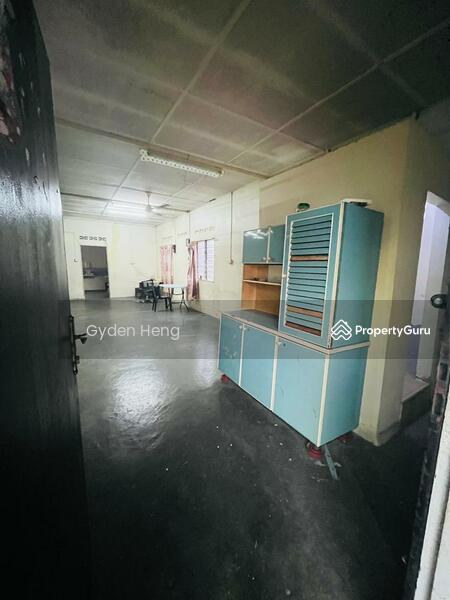 For Sale - Pekan Nanas