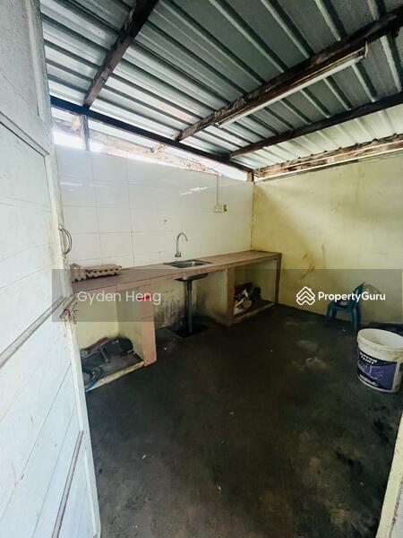 For Sale - Pekan Nanas