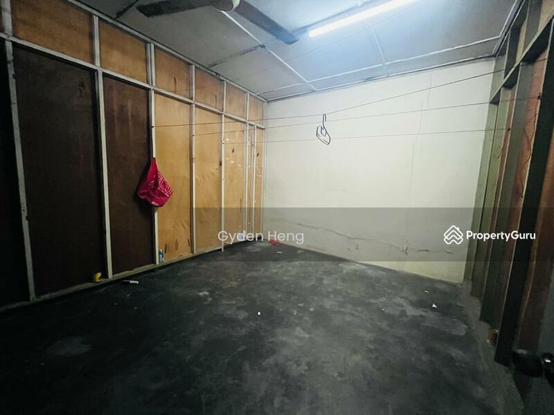 For Sale - Pekan Nanas