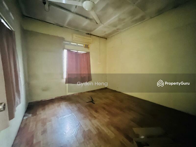 For Sale - Pekan Nanas