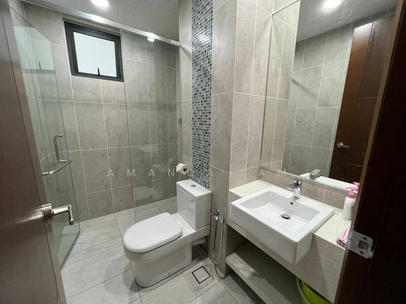 Queens Residences Q1 @ Queens Waterfront untuk Untuk Disewa - RM 3,300 /bulan, Apr 2026 - PropertyGuru.com.my