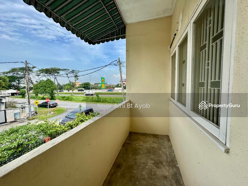 Untuk Dijual - CORNER LOT Taman Selaseh Batu Caves Gombak Terrace House