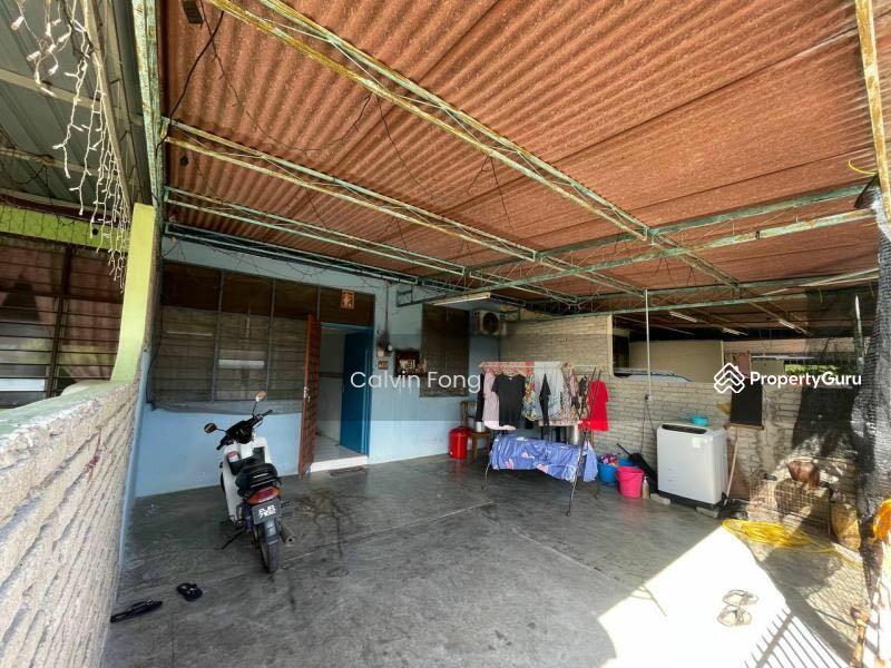 Car porch area