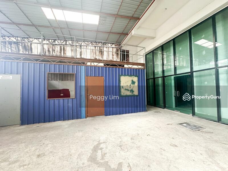 Untuk Dijual - Semi-D factory at Seksyen U8