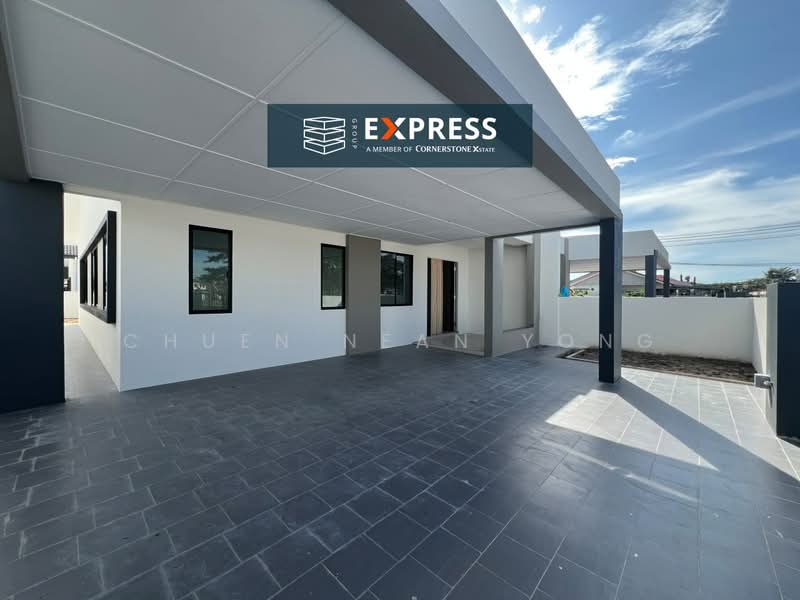 Semi-Detached House for Sale in Senadin (Miri) - Chuen Nean Yong - Exterior - PropertyGuru.com.my