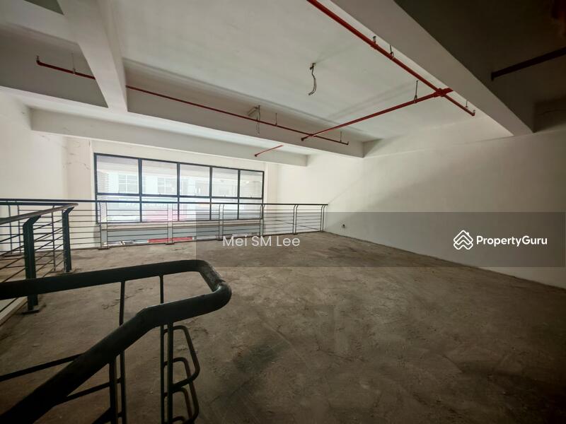 The Atmosphere, Seri Kembangan 