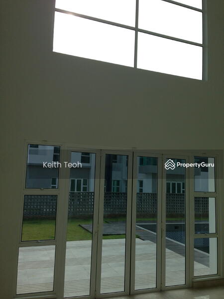 Elegant Living Room Enhanced by Double-Volume Ceiling