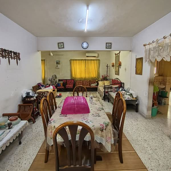 Rumah Berkembar untuk Dijual di Seksyen 1 Wangsa Maju (Wangsa Maju) - Zawana BT Zaidi Ana - Living Room - PropertyGuru.com.my