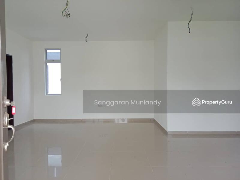 Untuk Dijual - Rumah Teres 2 Tingkat untuk Dijual di Pokok Sena