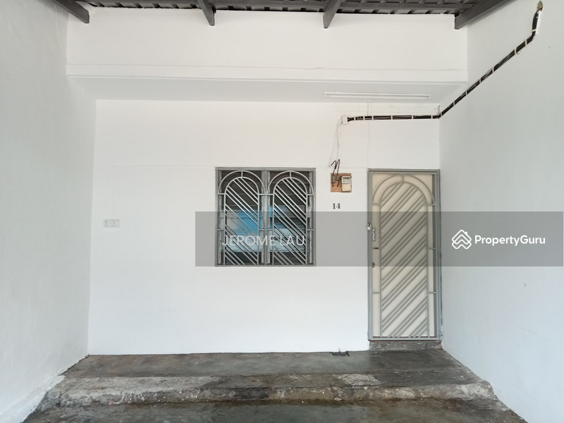 Untuk Disewa - Terrace house at Taman Delima