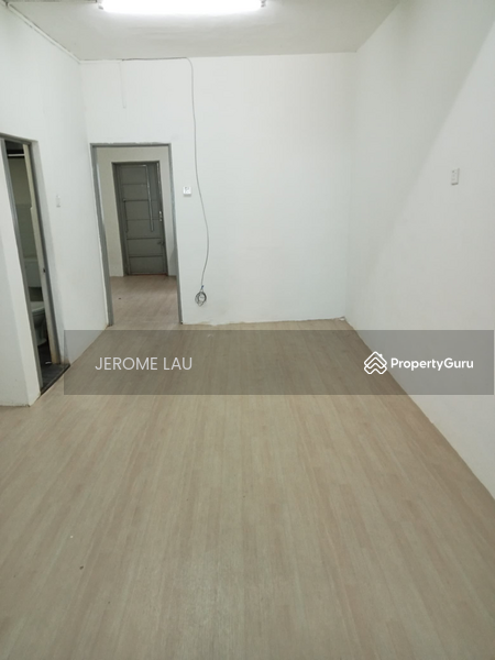 Untuk Disewa - Terrace house at Taman Delima