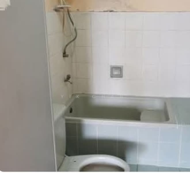 Kondominium untuk Dijual di Sri Pelangi Condominiums - Yik Chan - Bathroom - PropertyGuru.com.my
