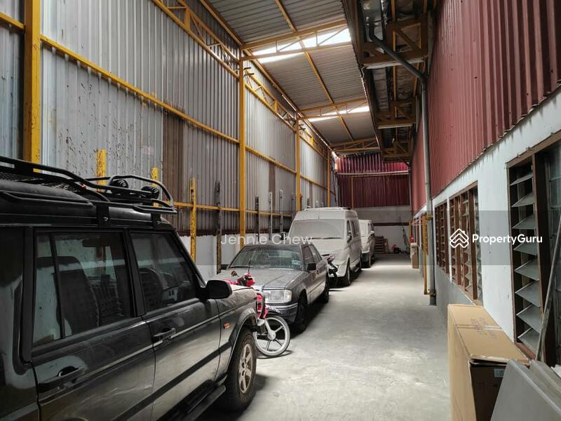 Untuk Dijual - Jalan Seroja @ Taman Johor Jaya 1.5-sty Semi D factory, Mount Austin, Desa Cemerlang, Plentong