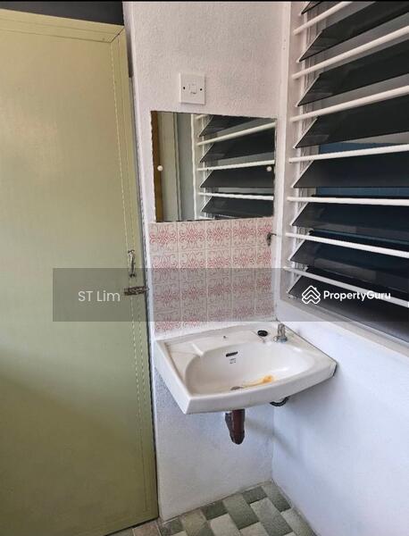 For Rent - Jalan Tengah