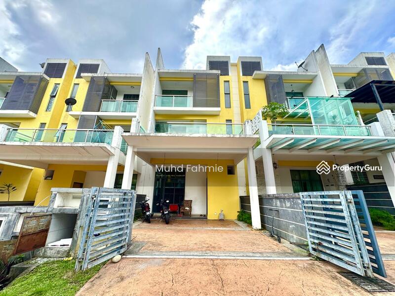 Ukay Tropika, Ampang
