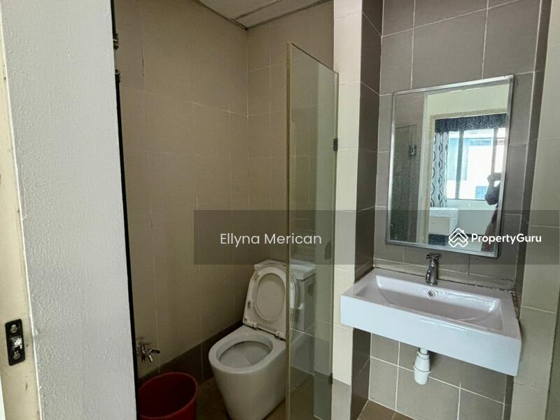 Main sharing toilet