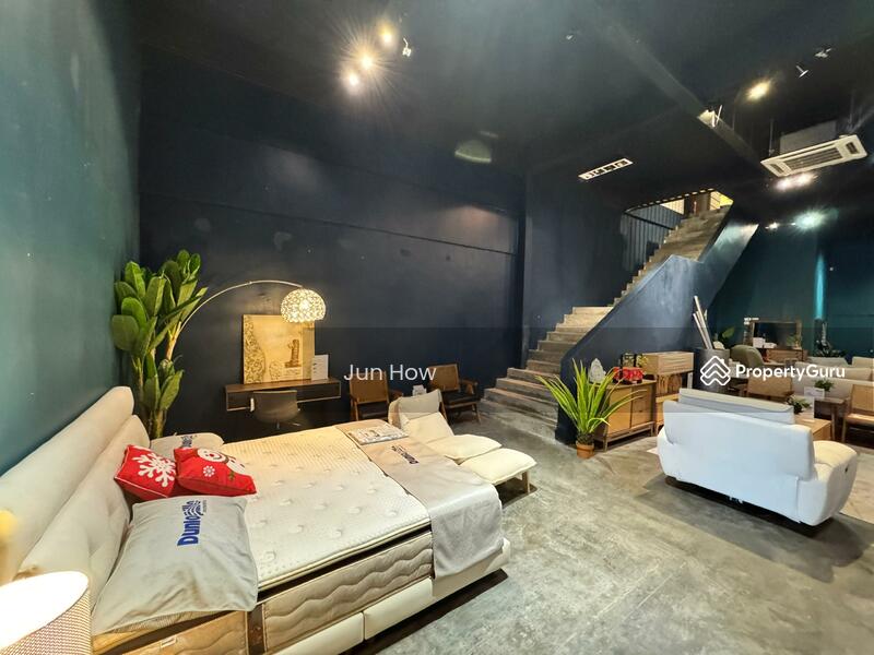 For Rent - Petaling Jaya (Facing Main Road)