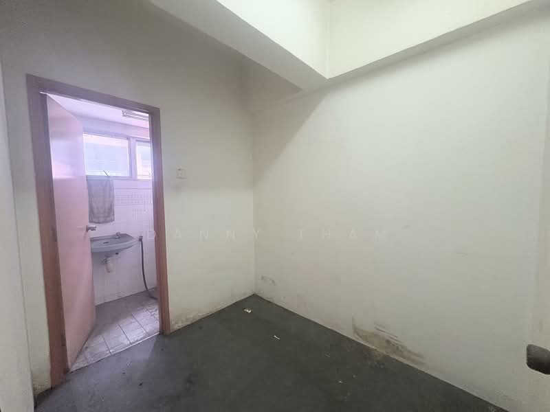 Kedai / Pejabat untuk Disewa di Diamond Square (Setapak) - DANNY THAM - Bathroom - PropertyGuru.com.my